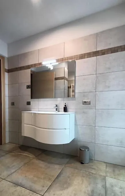 Casa Vacanze Il Cortile Tirano 0*,  Italië