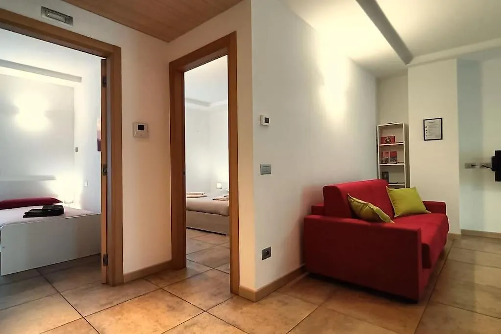 Casa Vacanze Il Cortile Tirano 0*,